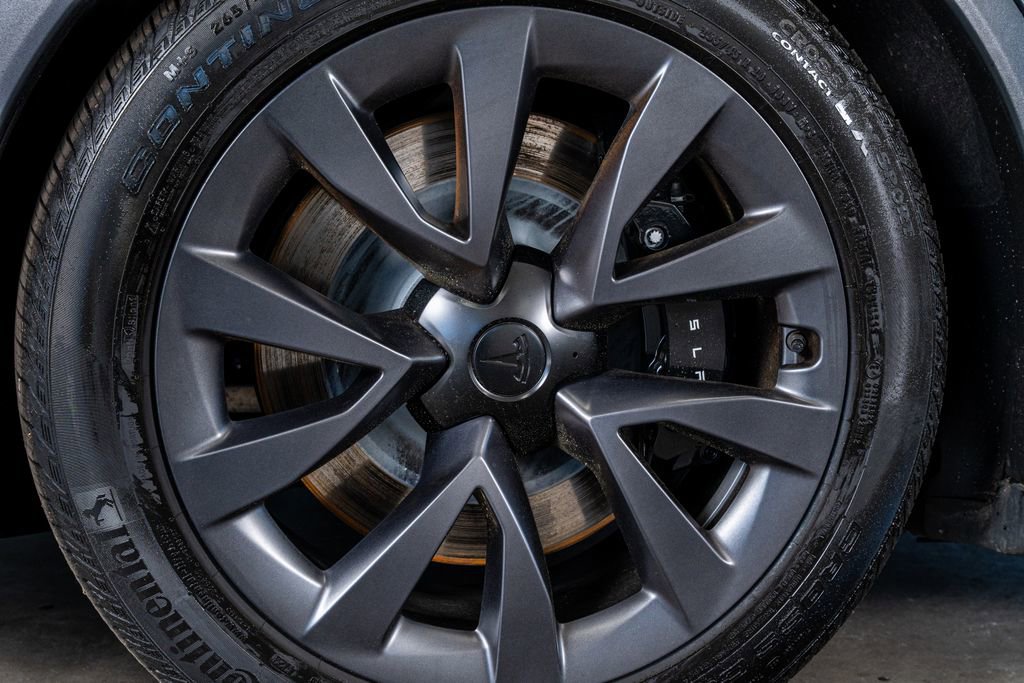 Used 2024 Tesla Model X image 10