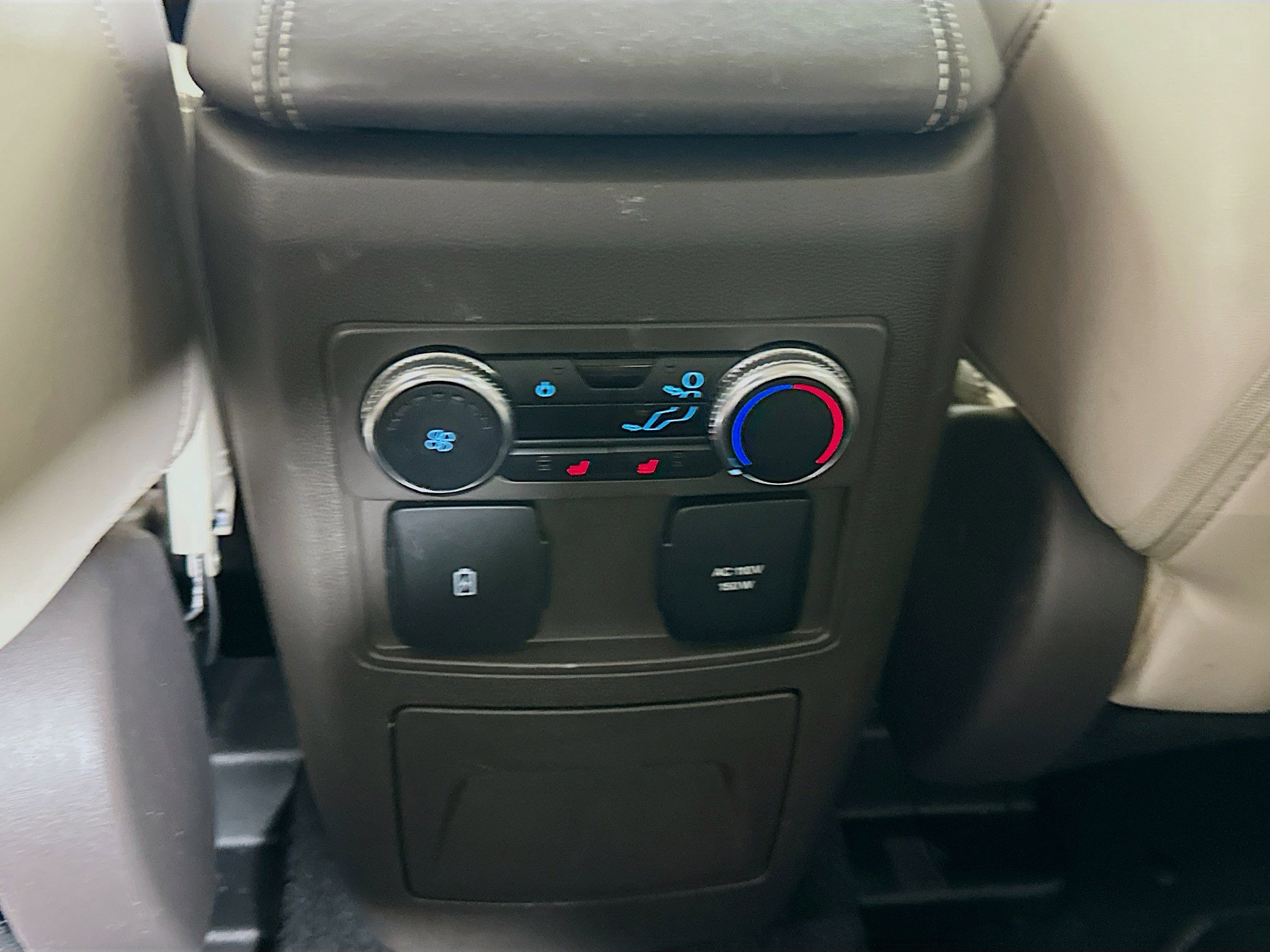 Used 2022 Ford Explorer Platinum w/ Equipment Group 601A image 26