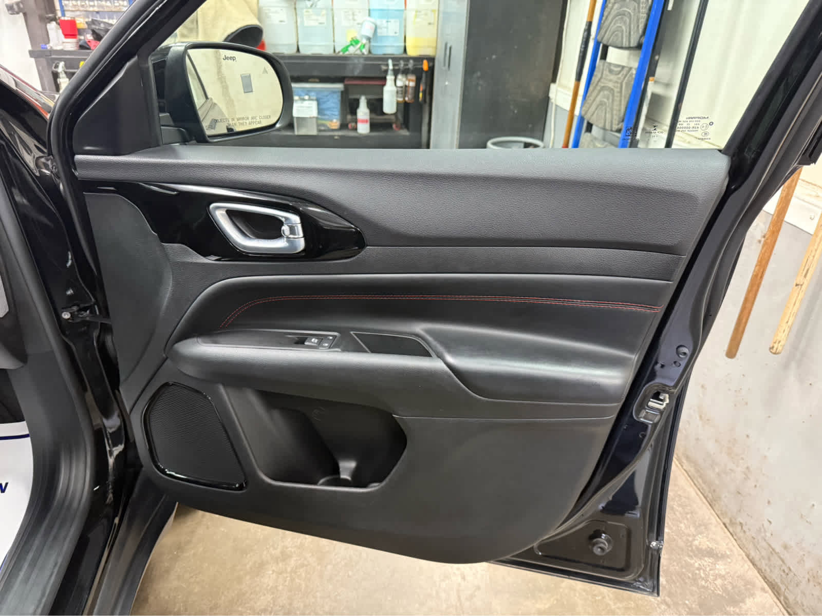 Used 2022 Jeep Compass Trailhawk AWD/4WD image 29