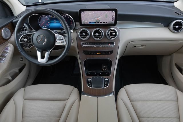 Used 2021 Mercedes-Benz GLC 300 4MATIC image 22