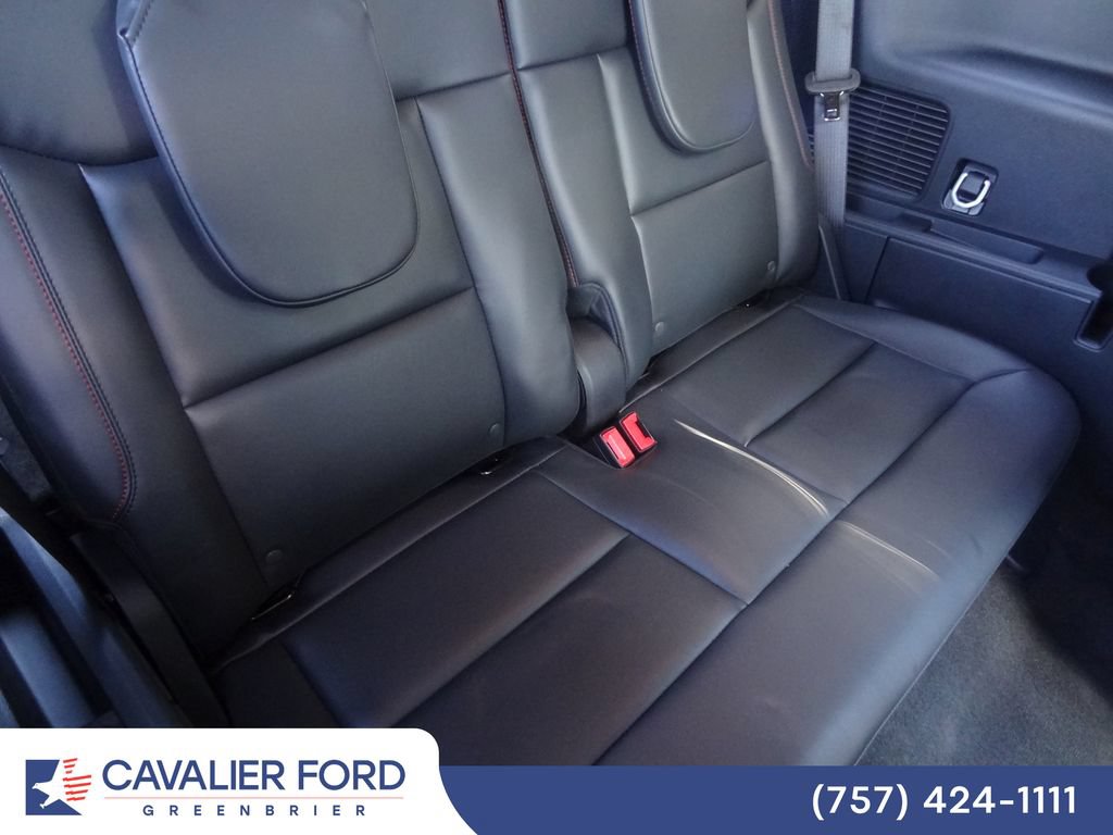 Used 2026 Ford Explorer ST-Line w/ ST-Line Street Pack AWD/4WD image 11