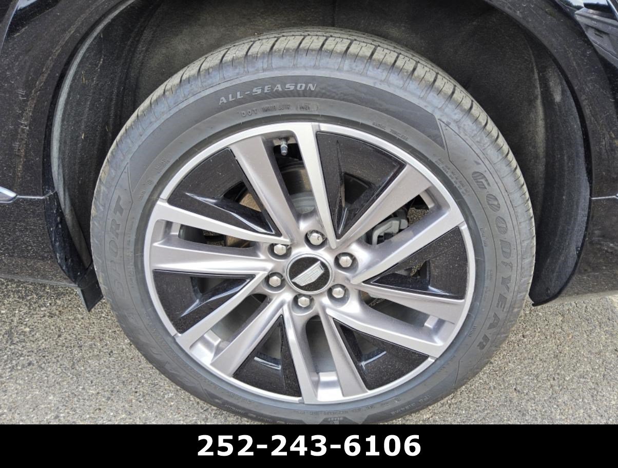 Used 2026 Cadillac Vistiq Sport w/ LPO, Floor Liner Package AWD/4WD image 8