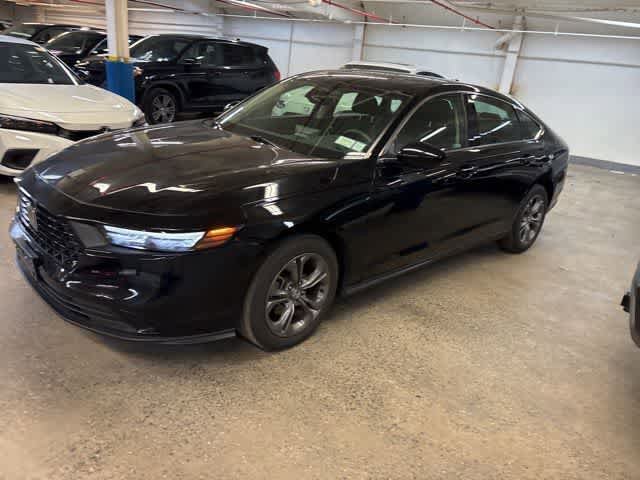 Used 2024 Honda Accord EX image 3