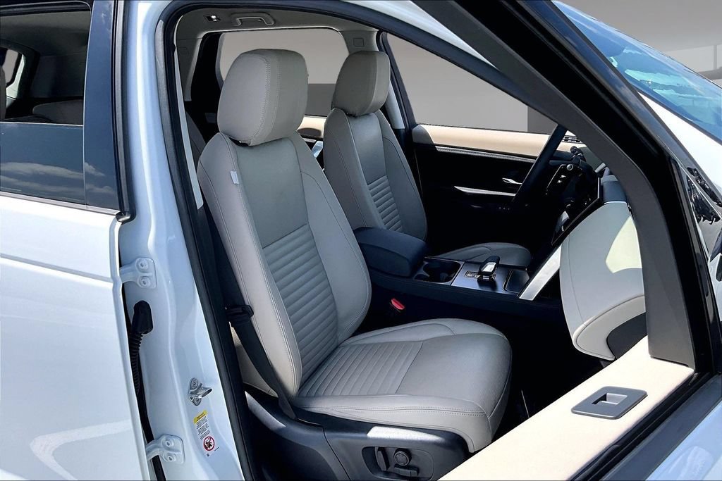 Certified 2025 Land Rover Discovery Sport S AWD/4WD image 27