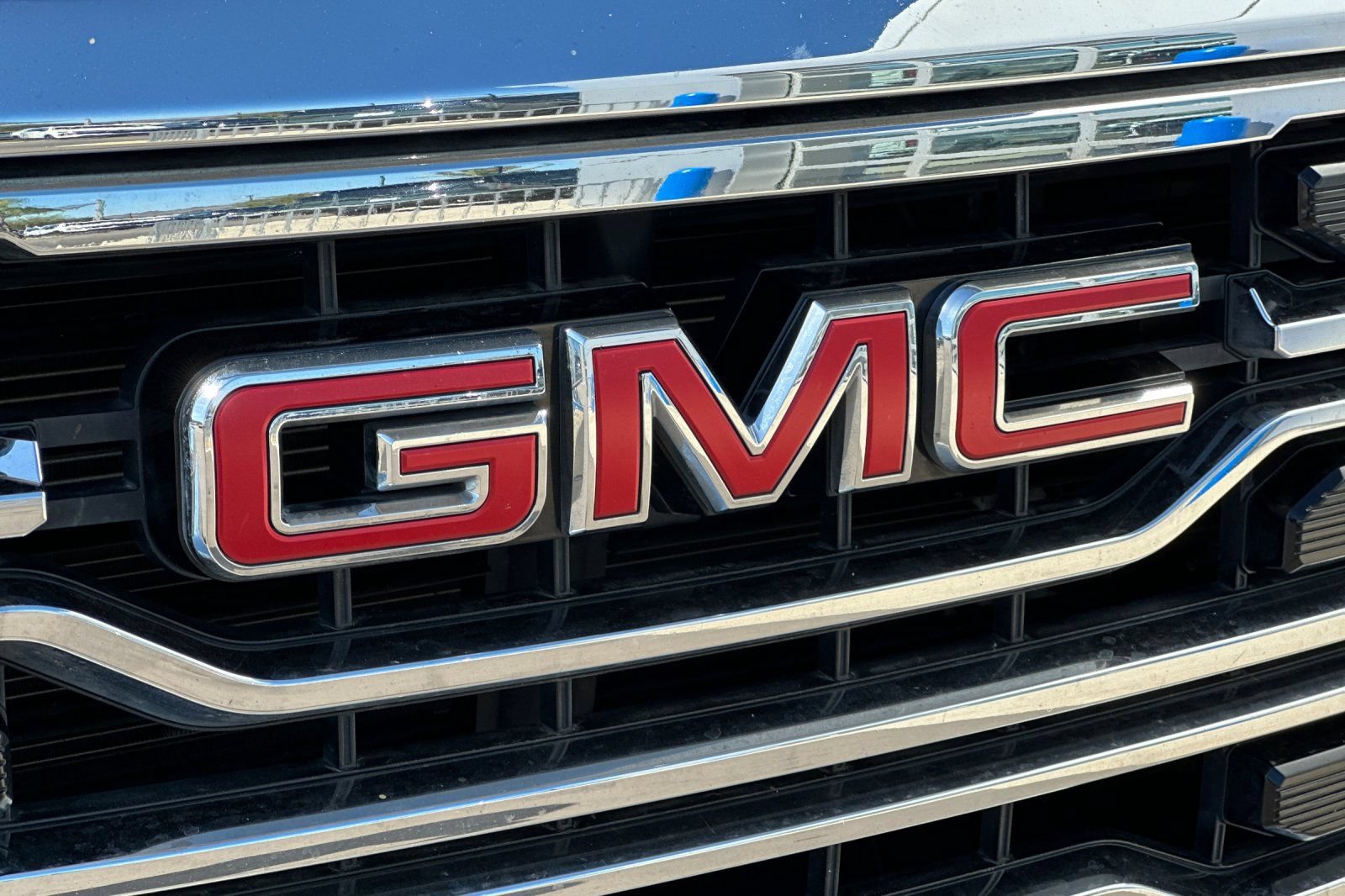 Used 2025 GMC Sierra 1500 SLT AWD/4WD image 38