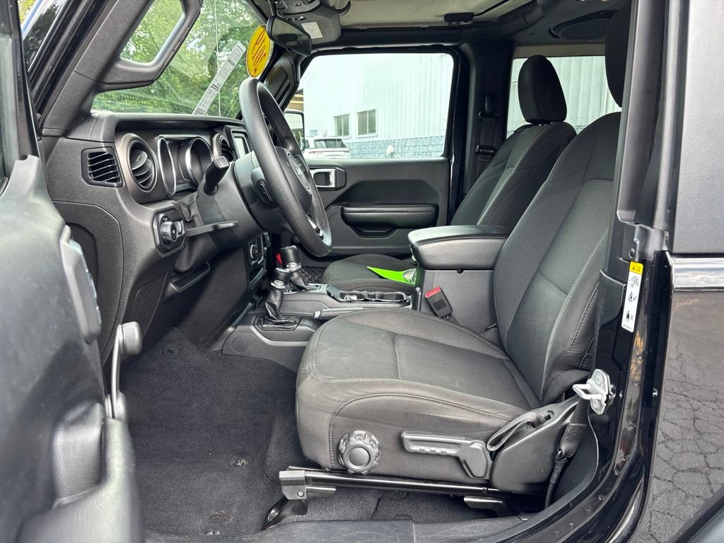 Used 2019 Jeep Wrangler Sport AWD/4WD image 12