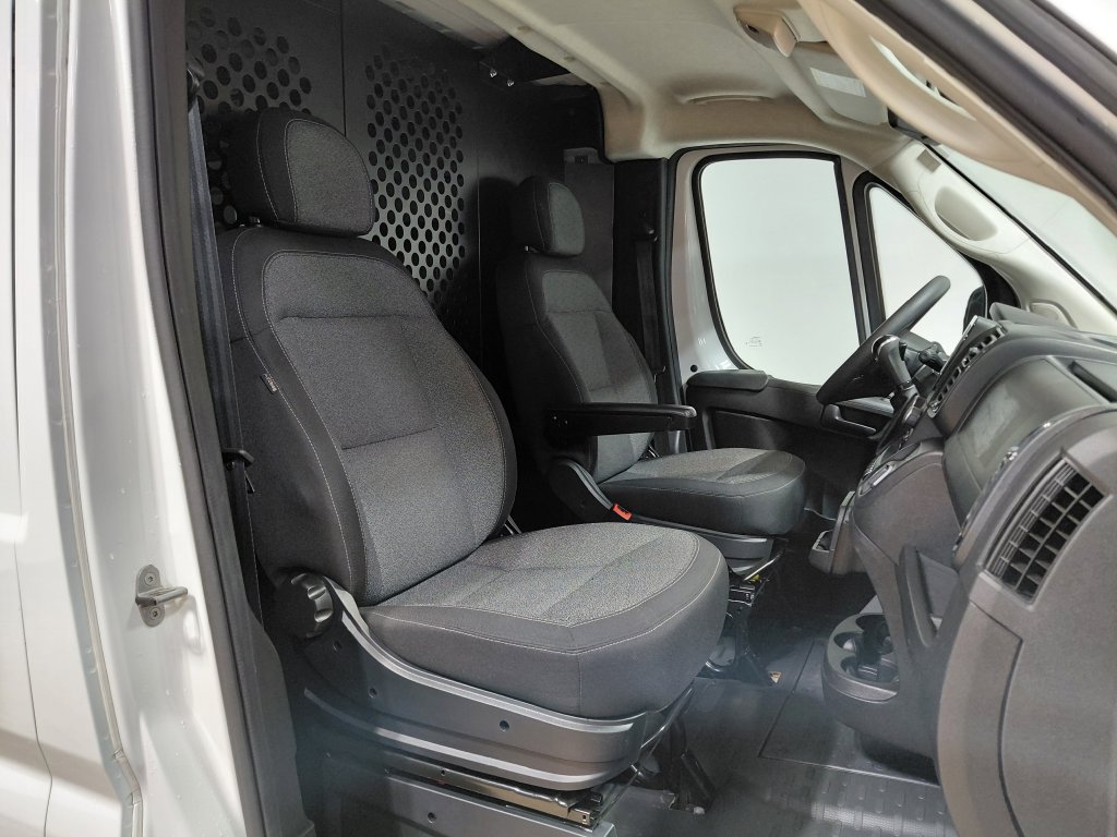Used 2025 RAM ProMaster 2500 w/ U-Haul Equipment Group FWD image 25