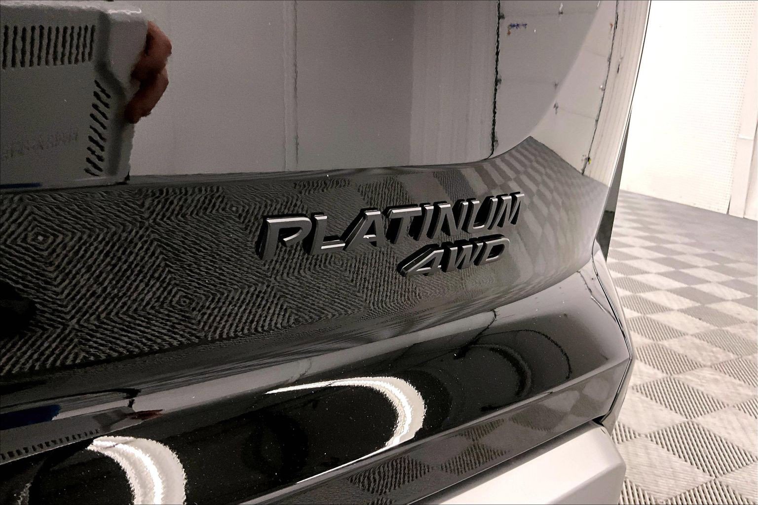 New 2025 Nissan Pathfinder Platinum w/ Lighting Package (N93) AWD/4WD image 38