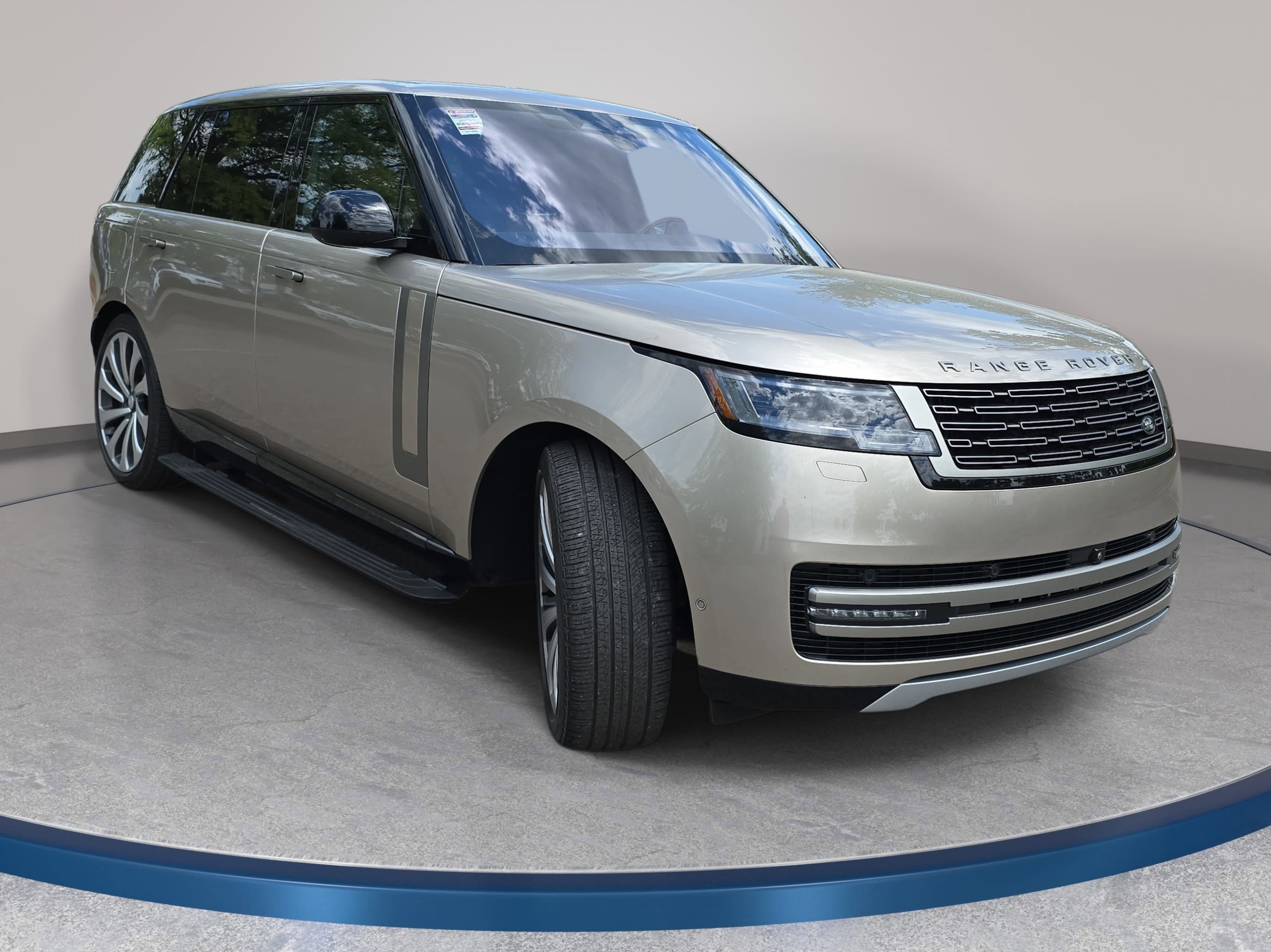 Certified 2023 Land Rover Range Rover Long Wheelbase SE AWD/4WD image 3