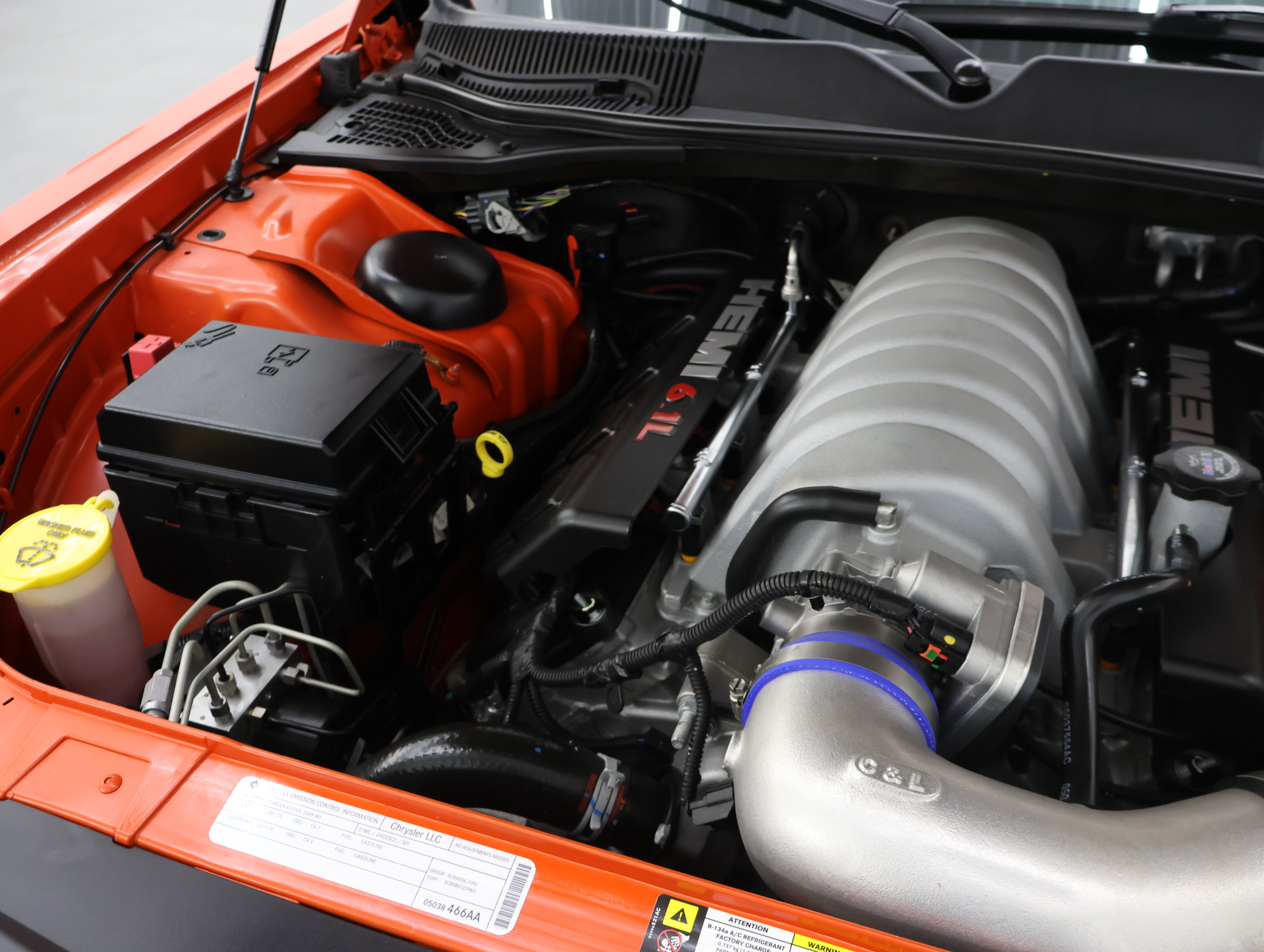 Used 2009 Dodge Challenger SRT8 w/ SRT Option Group II RWD image 18