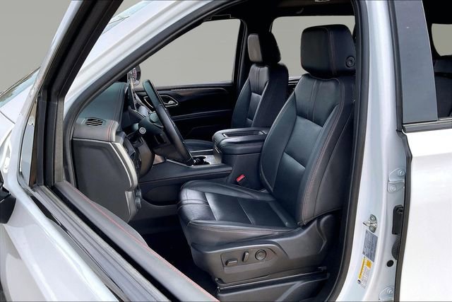 Used 2024 Chevrolet Suburban RST image 15