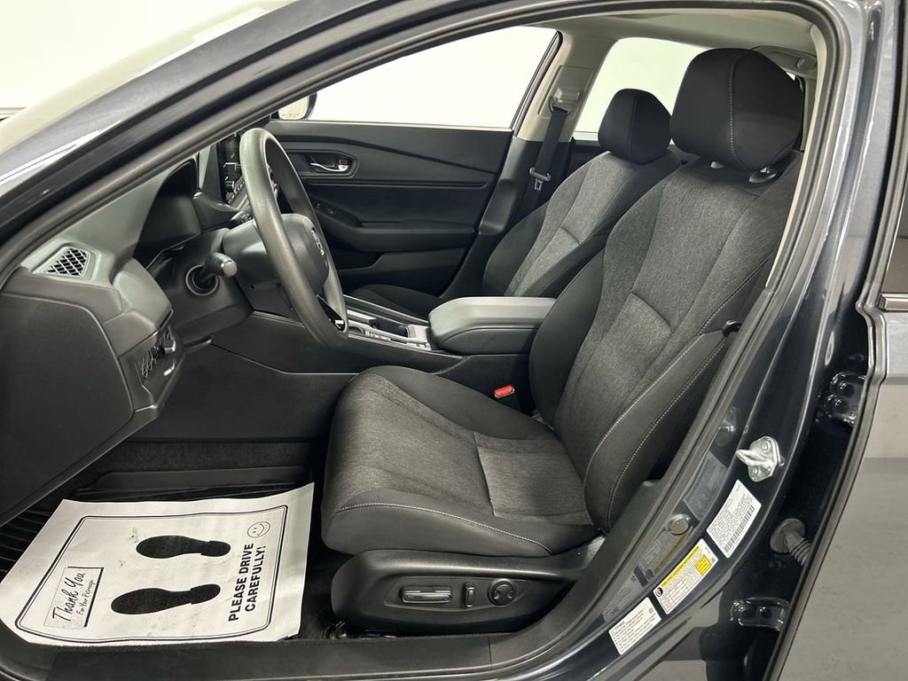 Used 2024 Honda Accord EX image 9