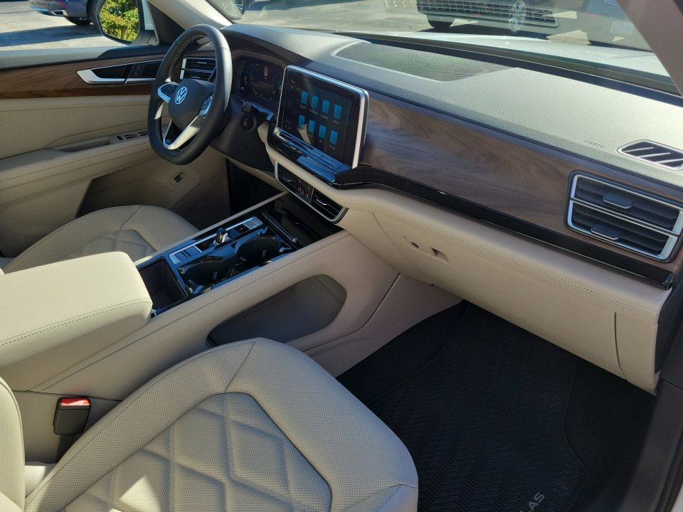 New 2026 Volkswagen Atlas SE image 28