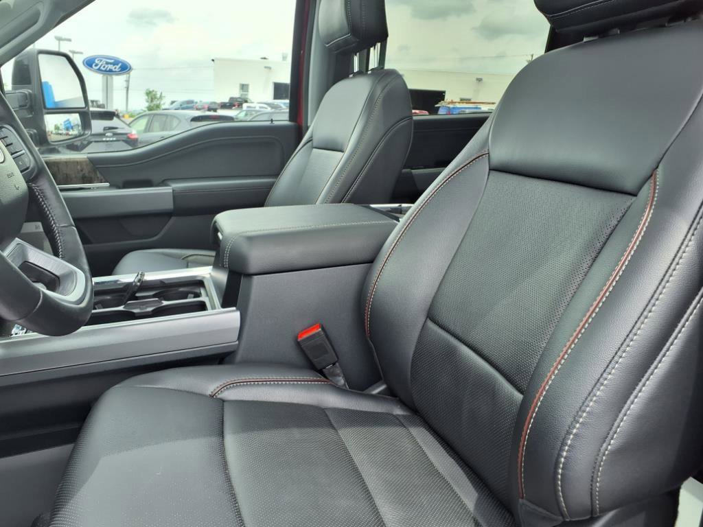 Used 2024 Ford F350 Lariat w/ Lariat Ultimate Package image 12