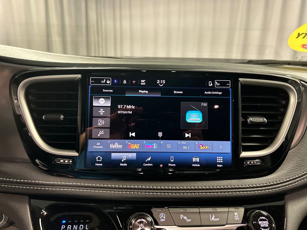 New 2026 Chrysler Pacifica Select FWD image 15