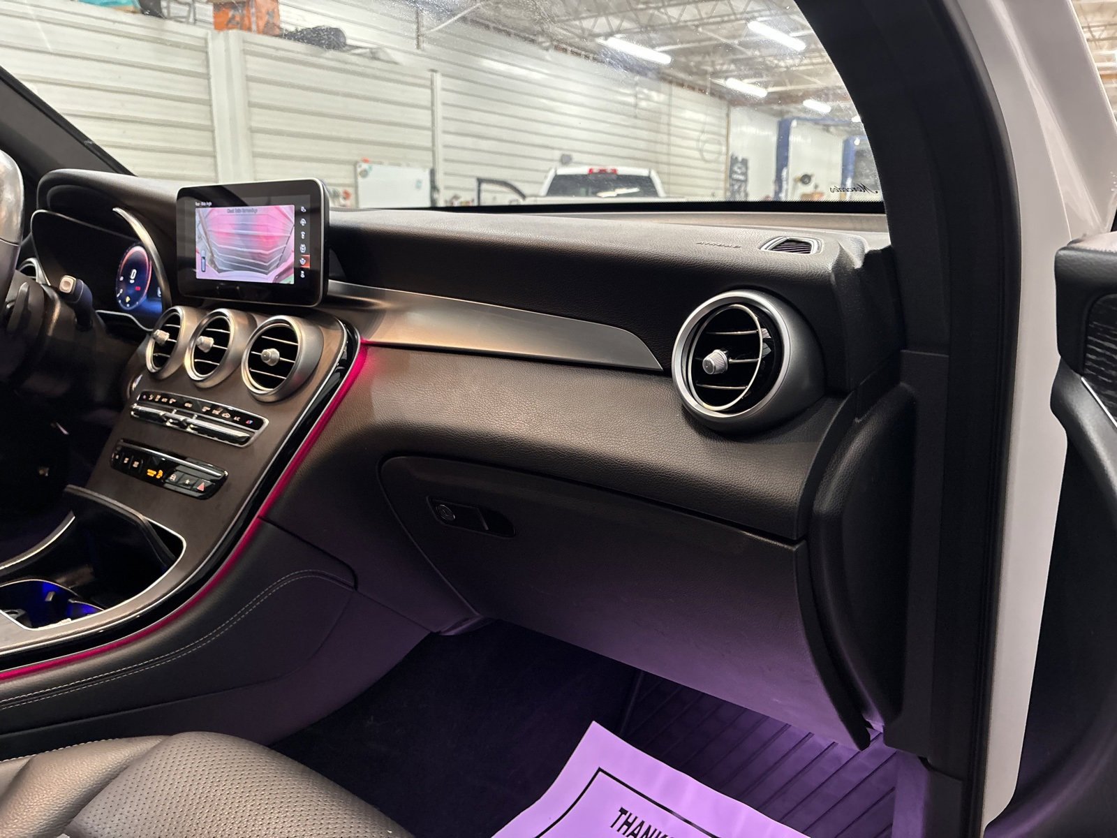 Used 2021 Mercedes-Benz GLC 300 GLC 300 image 27