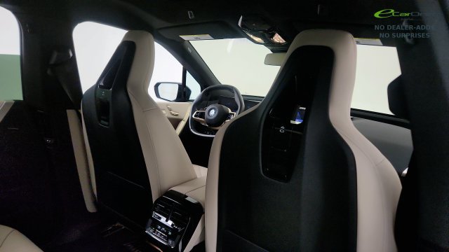 Used 2024 BMW iX xDrive50 w/ Premium Package AWD/4WD image 45