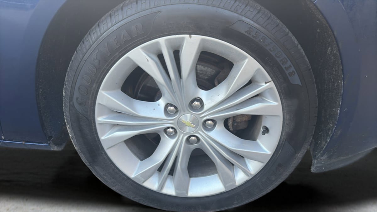 Used 2014 Chevrolet Impala LT w/ Convenience Package image 18
