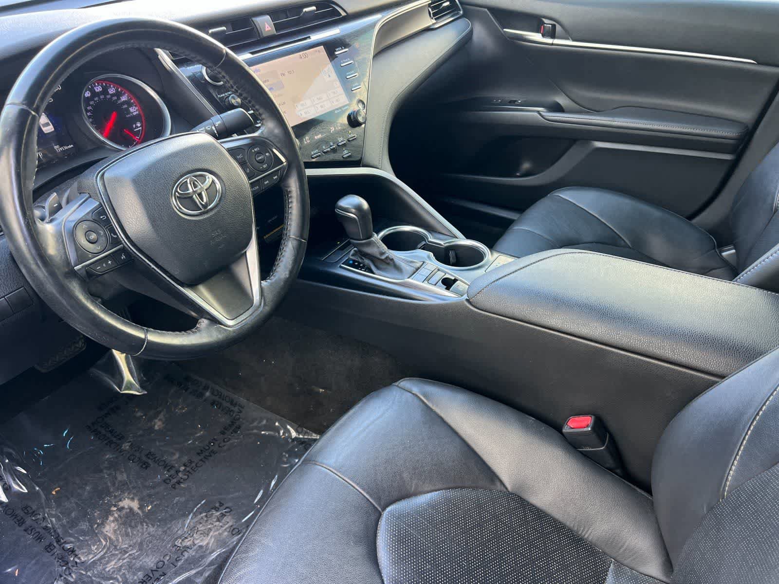 Used 2020 Toyota Camry XSE image 12