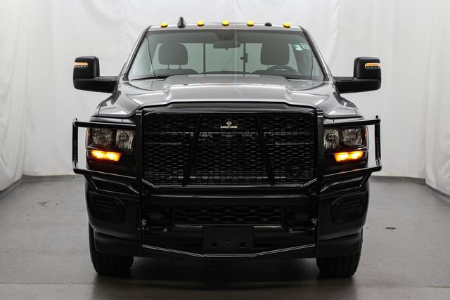 Used 2024 RAM 3500 Tradesman w/ Snow Chief Group AWD/4WD image 3