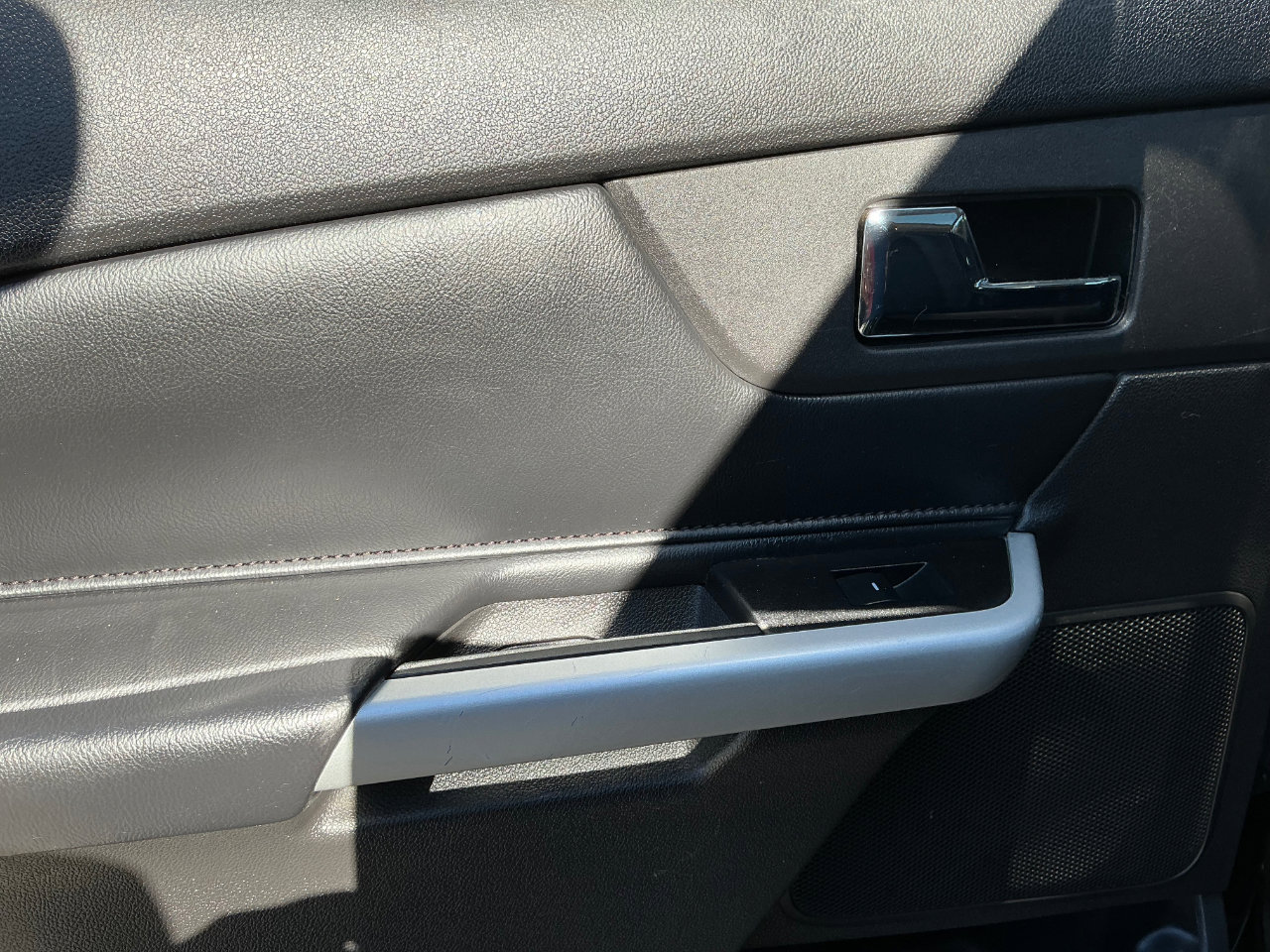 Used 2013 Ford Edge Limited image 16