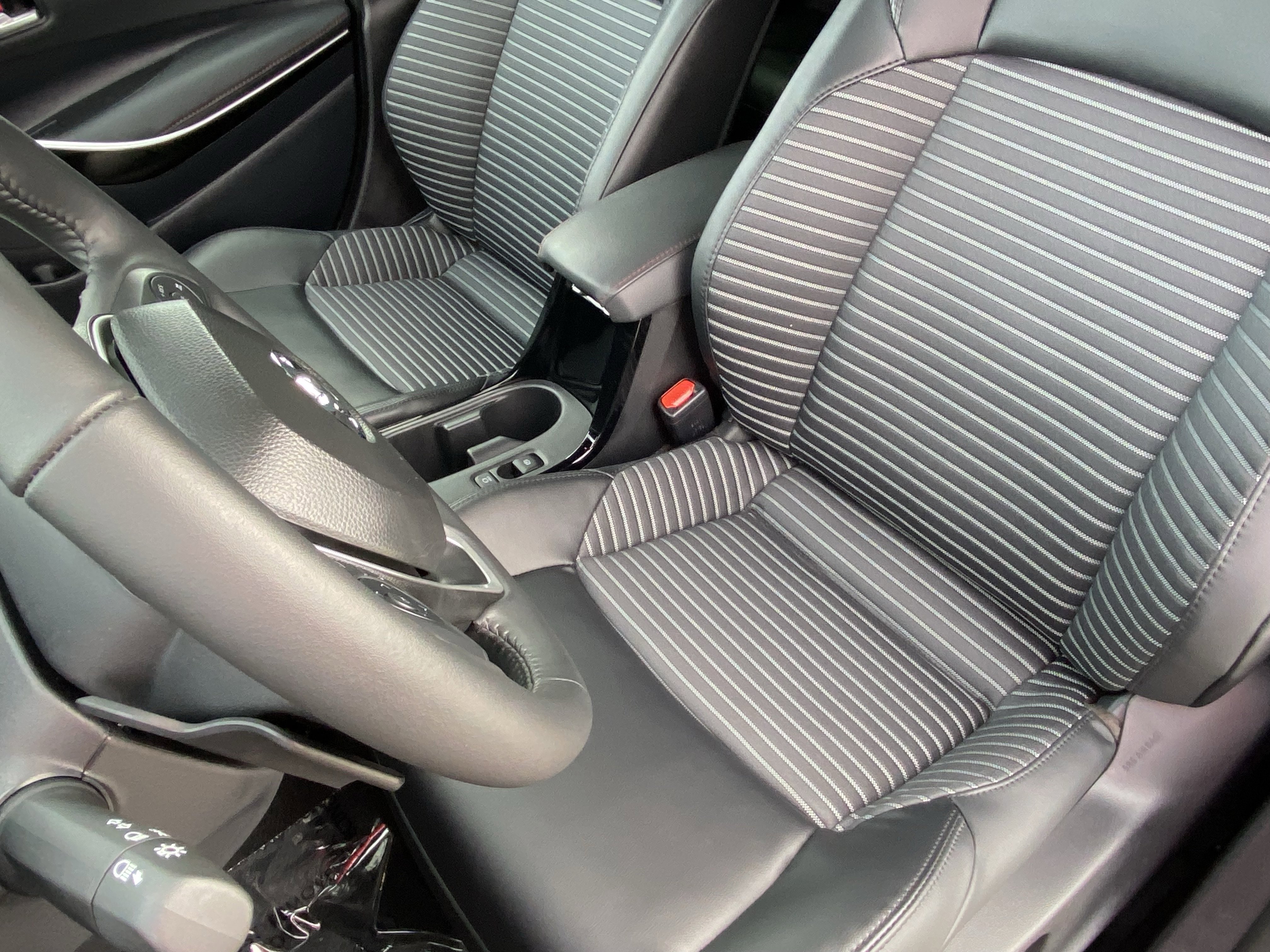 Certified 2026 Toyota Corolla XSE image 29