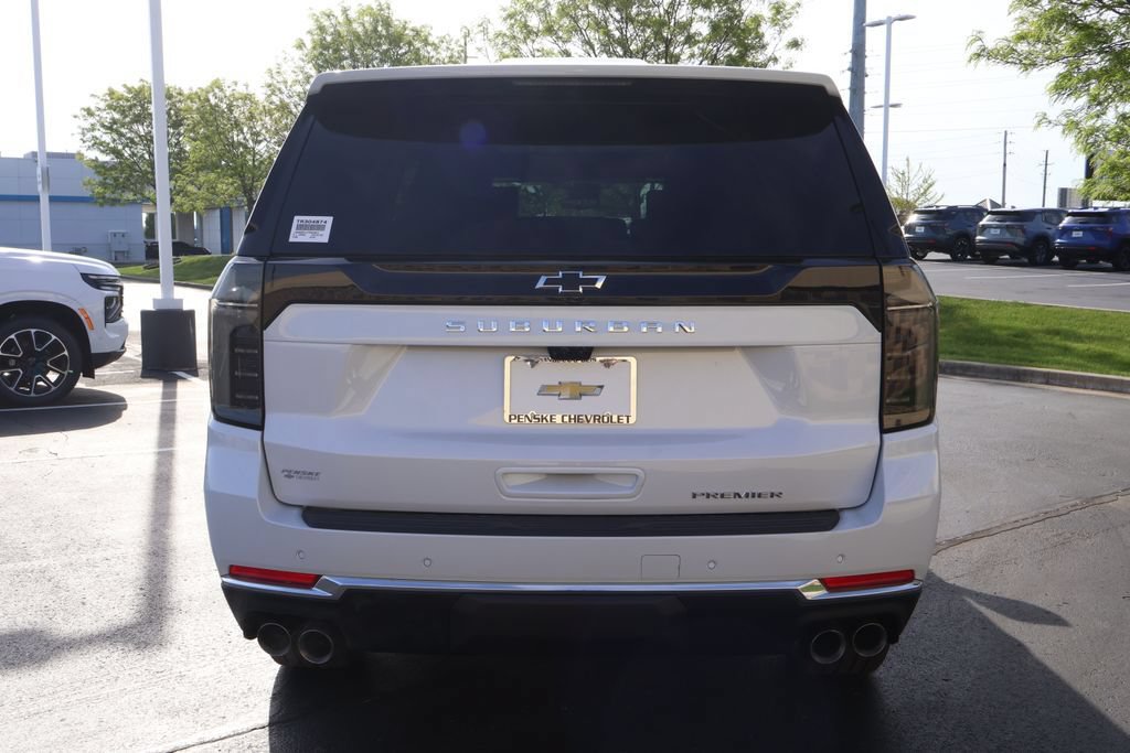 New 2026 Chevrolet Suburban Premier AWD/4WD image 6