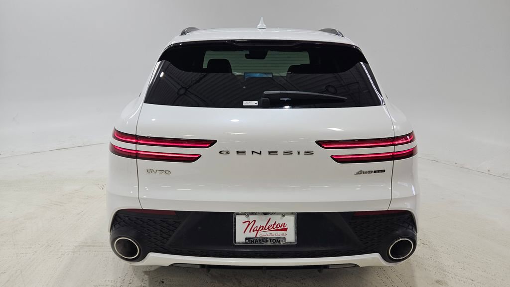 Used 2025 Genesis GV70 3.5T Sport w/ Sport Advanced Package image 8