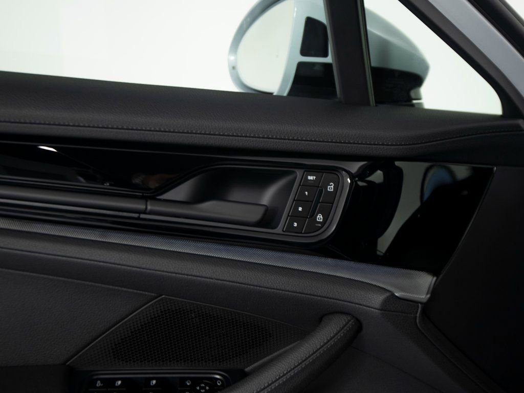 New 2026 Porsche Panamera 4 image 20