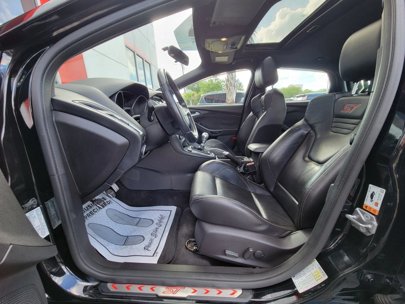 Used 2016 Ford Focus ST w/ Equipment Group 402A FWD image 10