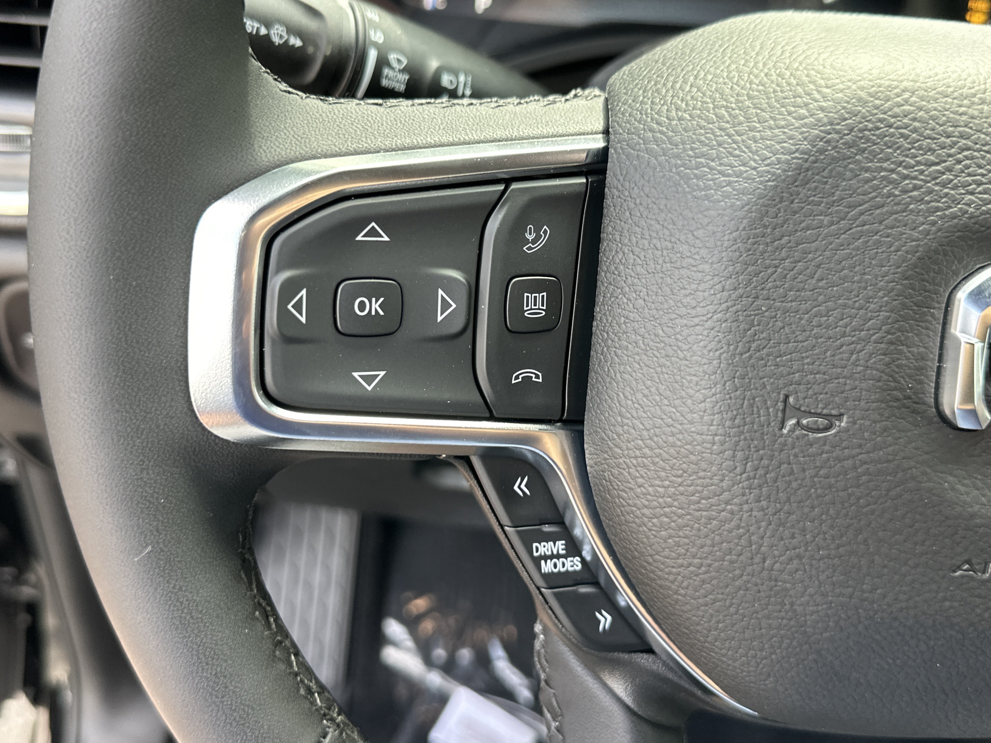 New 2026 RAM 1500 Laramie w/ Night Edition AWD/4WD image 11