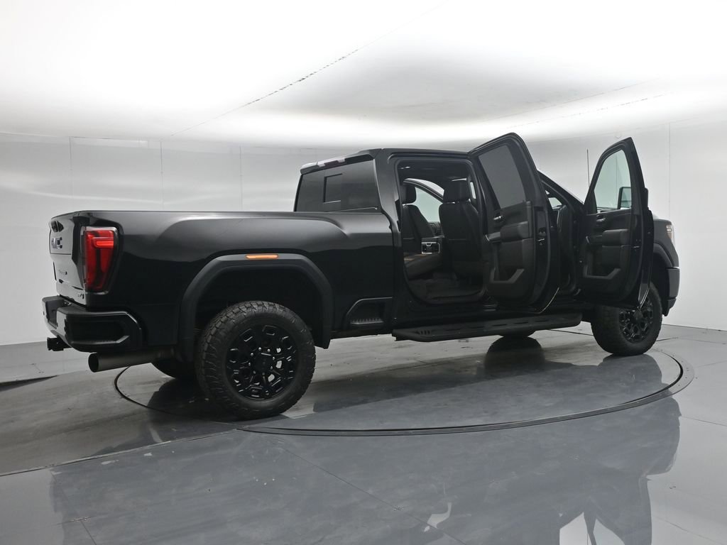 Used 2020 GMC Sierra 2500 AT4 w/ AT4 Preferred Package image 6