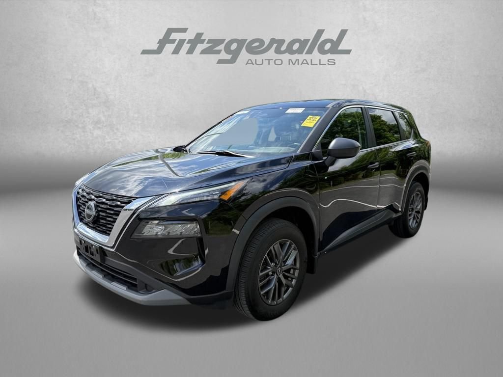 Used 2023 Nissan Rogue S AWD/4WD image 3