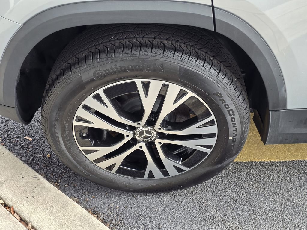 Certified 2025 Mercedes-Benz GLA 250 4MATIC image 11