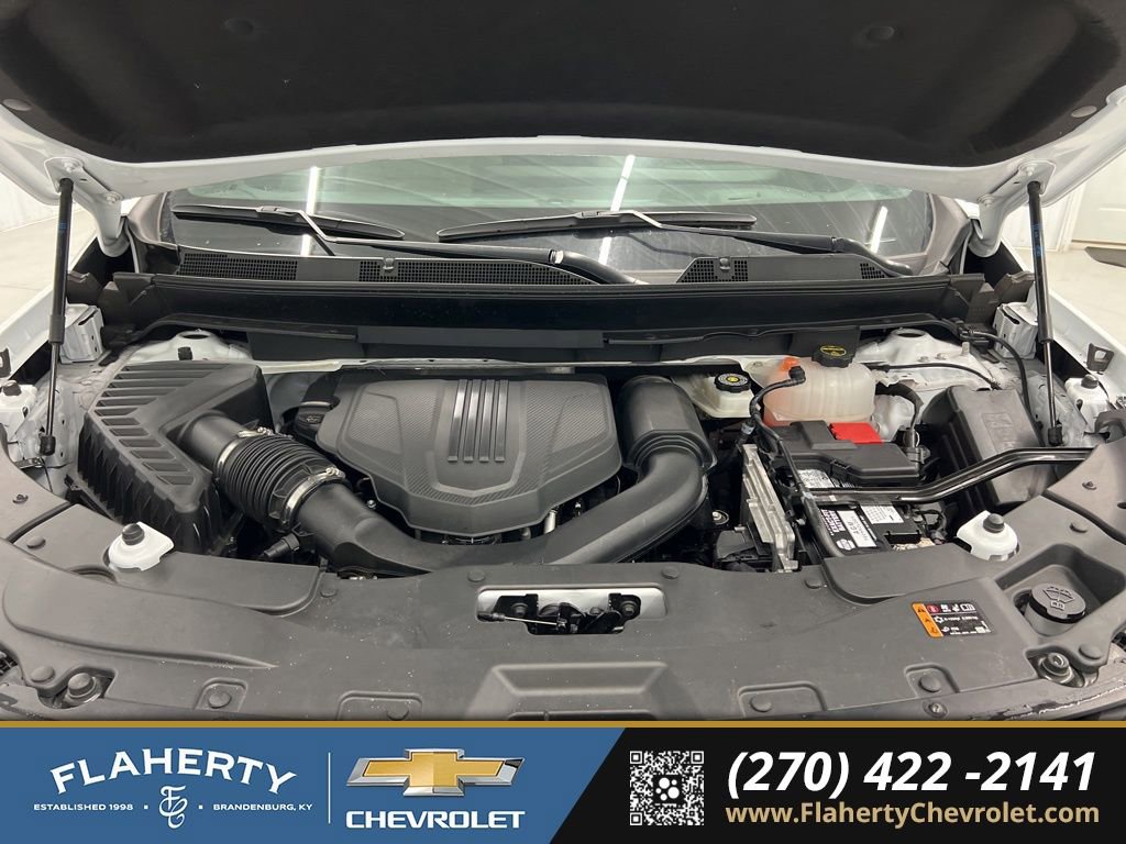 Used 2024 Chevrolet Traverse LT FWD image 16