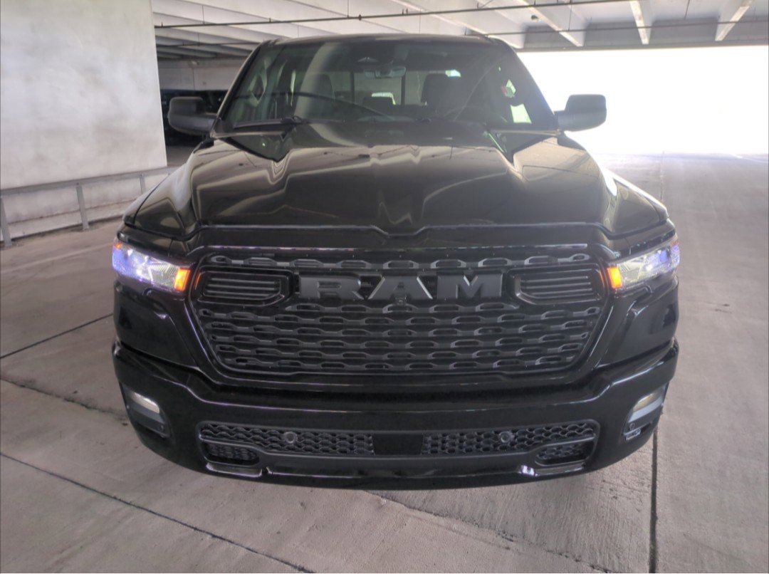 New 2026 RAM 1500 Express image 3