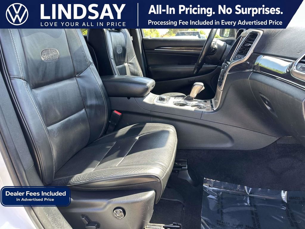 Used 2016 Jeep Grand Cherokee Overland w/ Advanced Technology Group AWD/4WD image 12