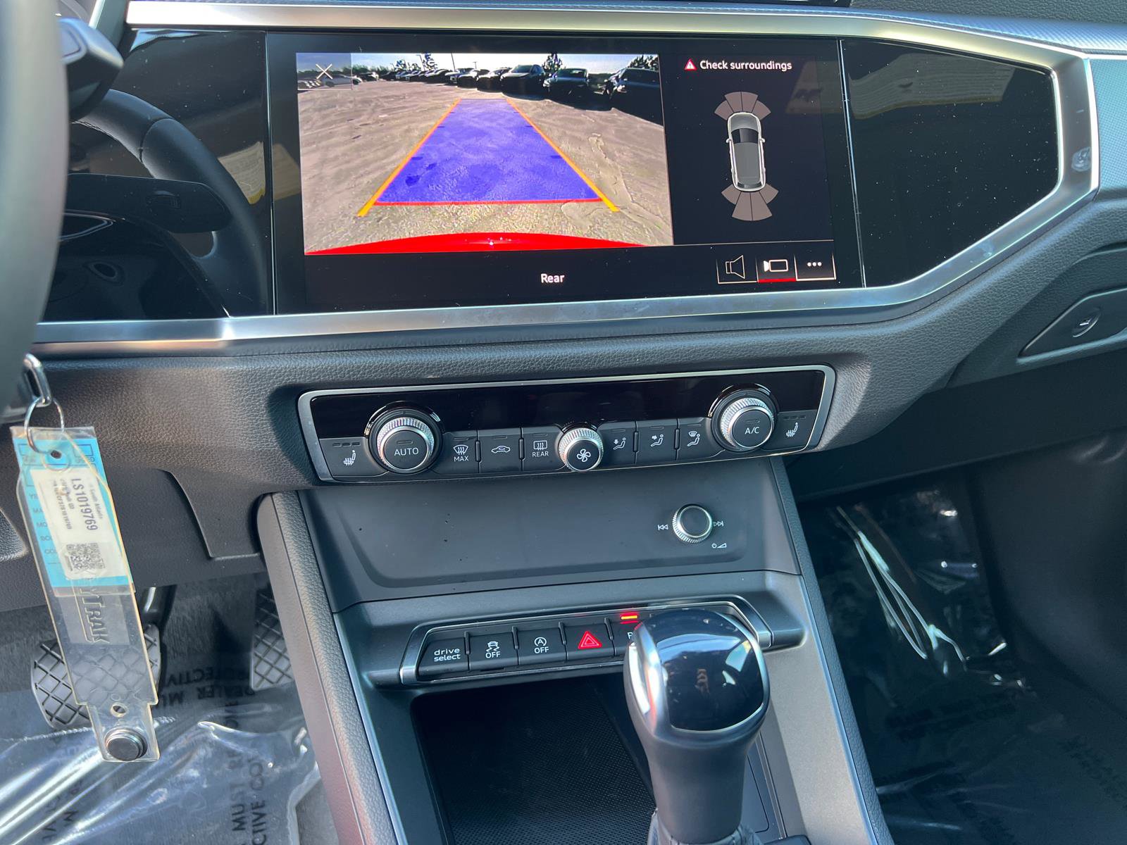 Certified 2025 Audi Q3 2.0T Premium w/ Black Optic Sport Package image 29