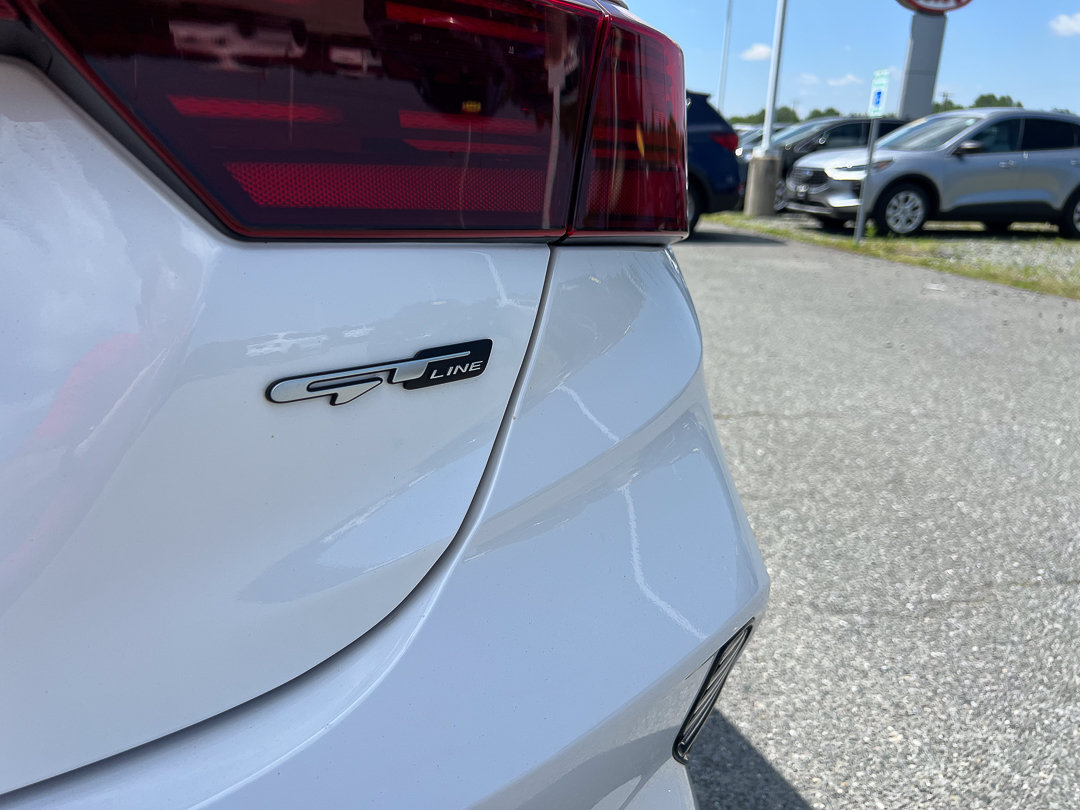 Used 2022 Kia Forte GT-Line FWD image 5