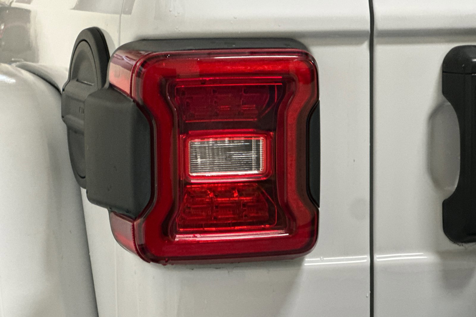 Used 2021 Jeep Wrangler Rubicon image 48