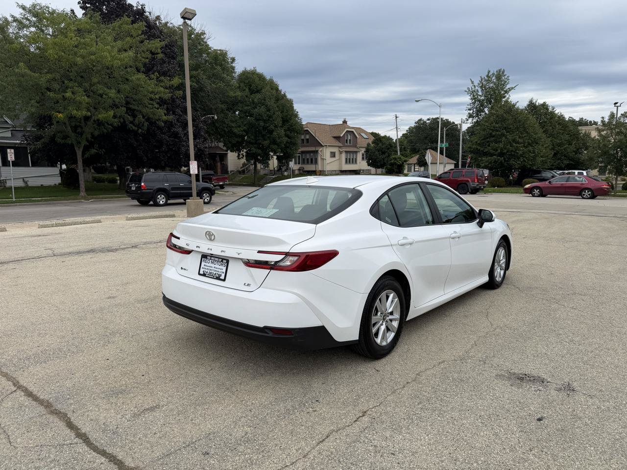 Used 2025 Toyota Camry LE FWD image 7