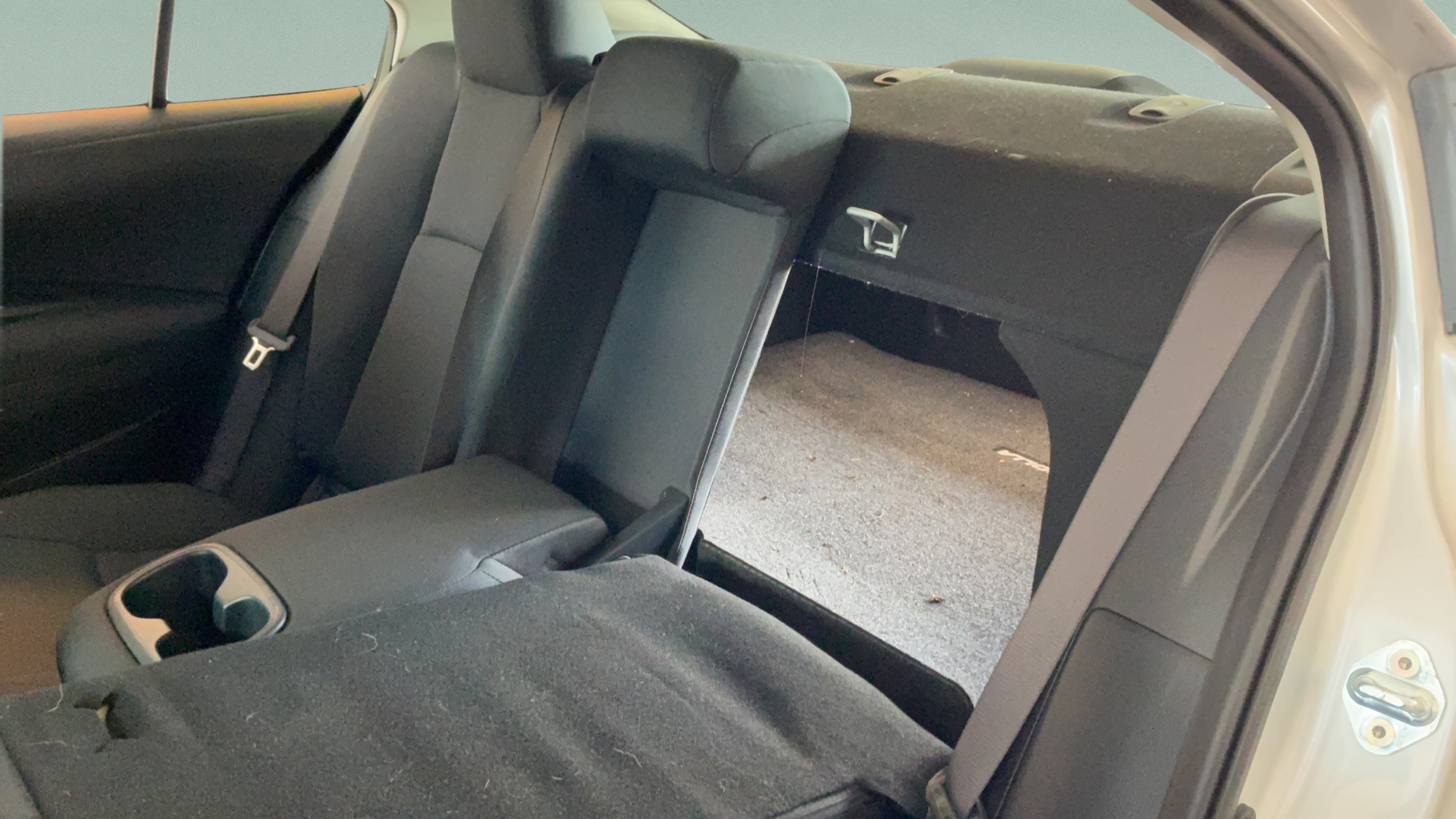Used 2023 Toyota Corolla LE w/ Carpet Mat Package (TMS) FWD image 27