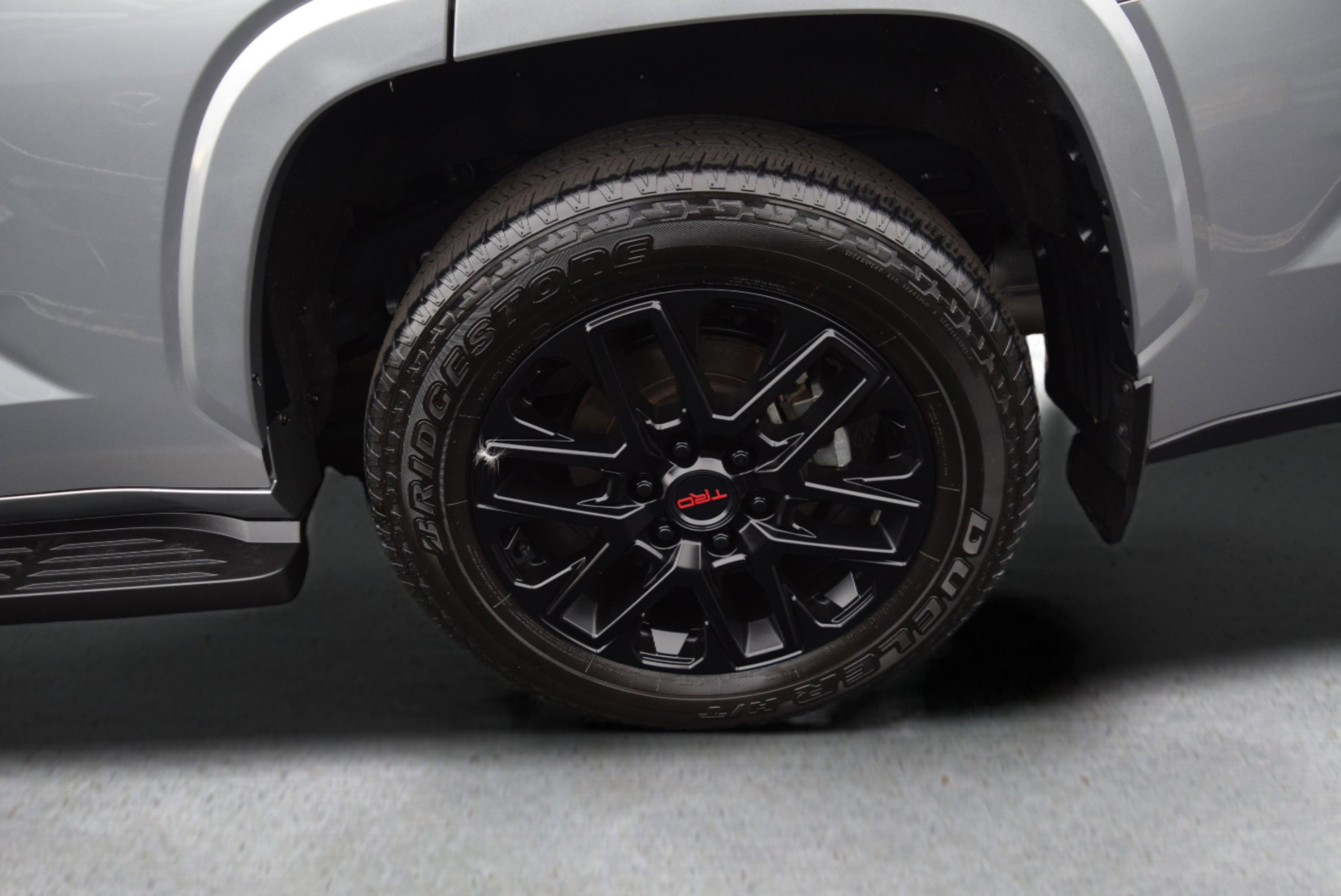 Used 2024 Toyota Sequoia SR5 w/ SR5 Premium Package AWD/4WD image 6