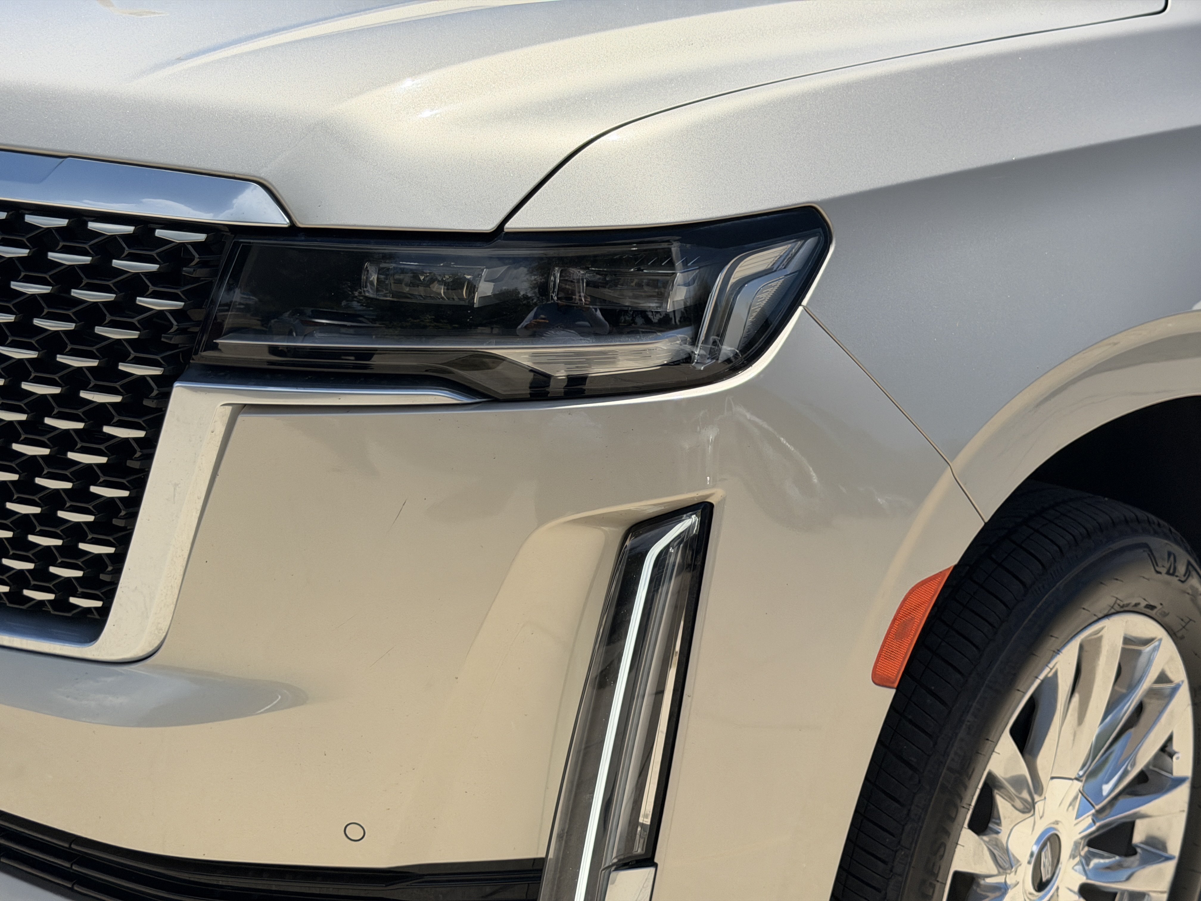 Certified 2023 Cadillac Escalade Premium Luxury AWD/4WD image 8