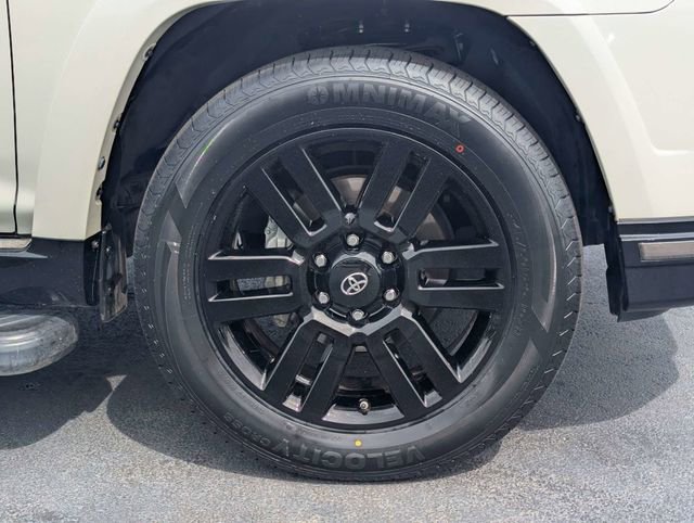 Used 2021 Toyota 4Runner Nightshade image 11