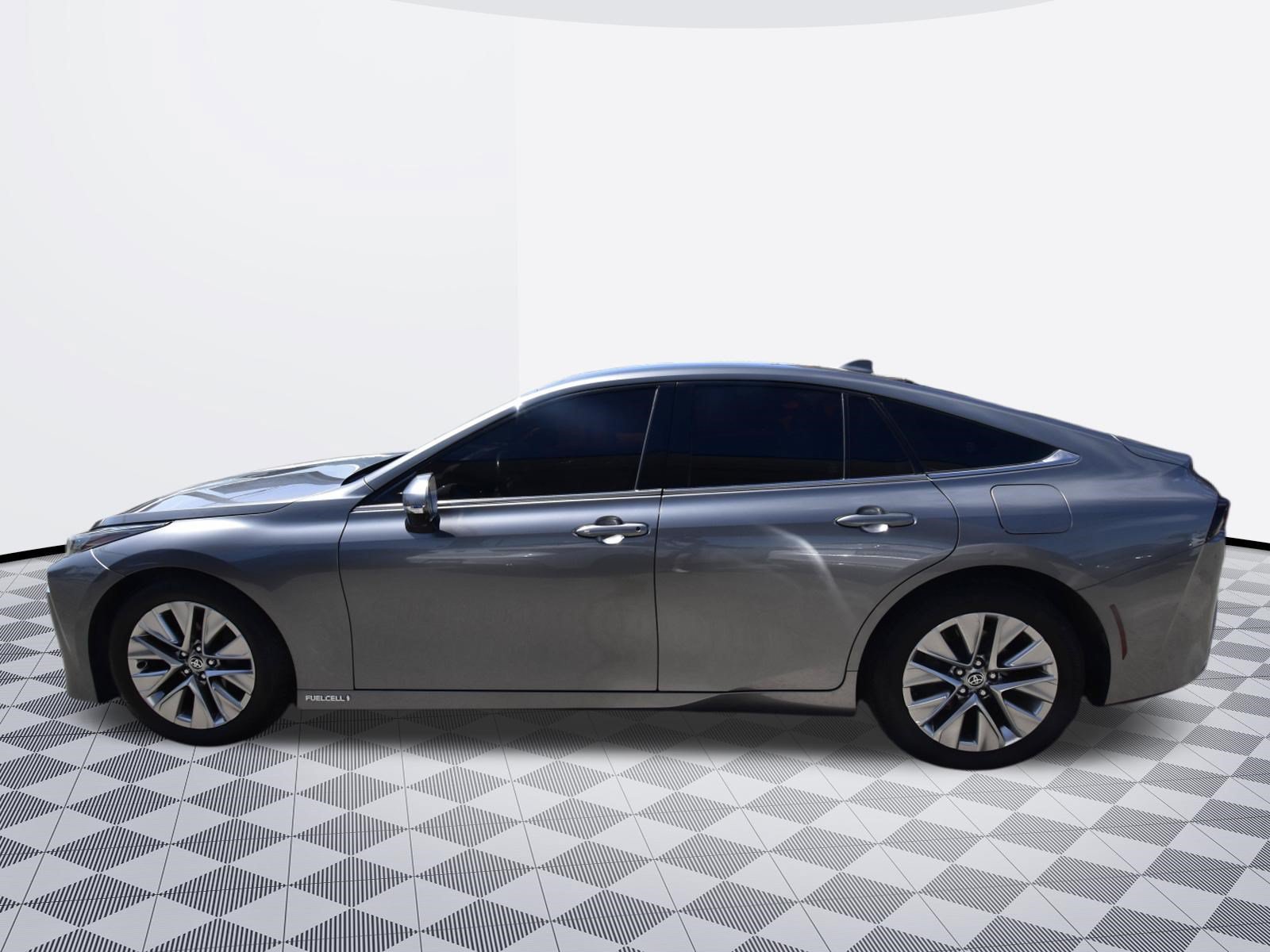 Used 2023 Toyota Mirai w/ Advanced Technology Package RWD image 6