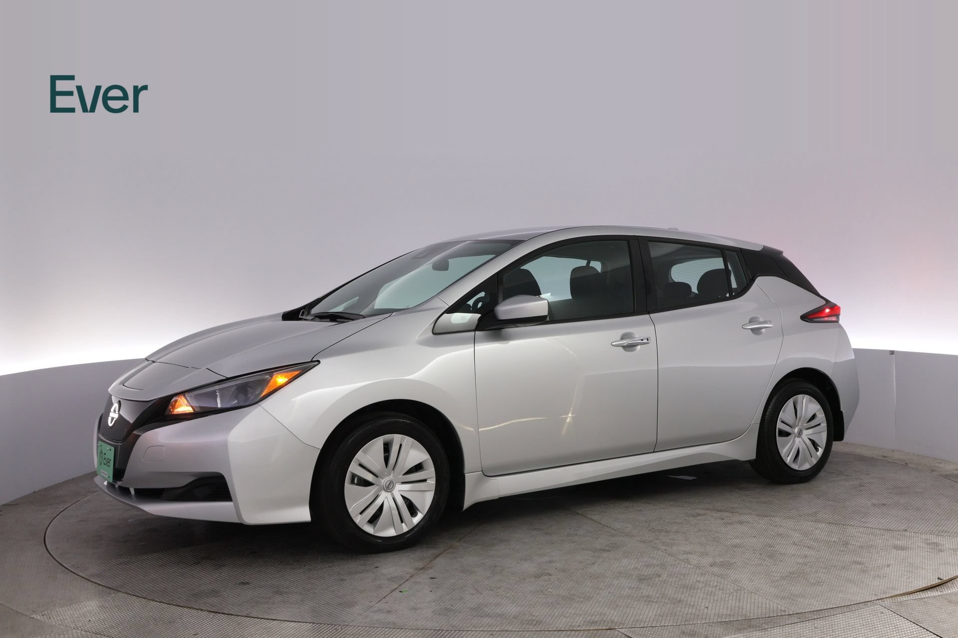 Used 2025 Nissan Leaf S FWD image 18