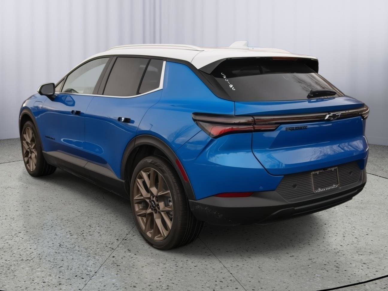 New 2026 Chevrolet Equinox EV LT image 5