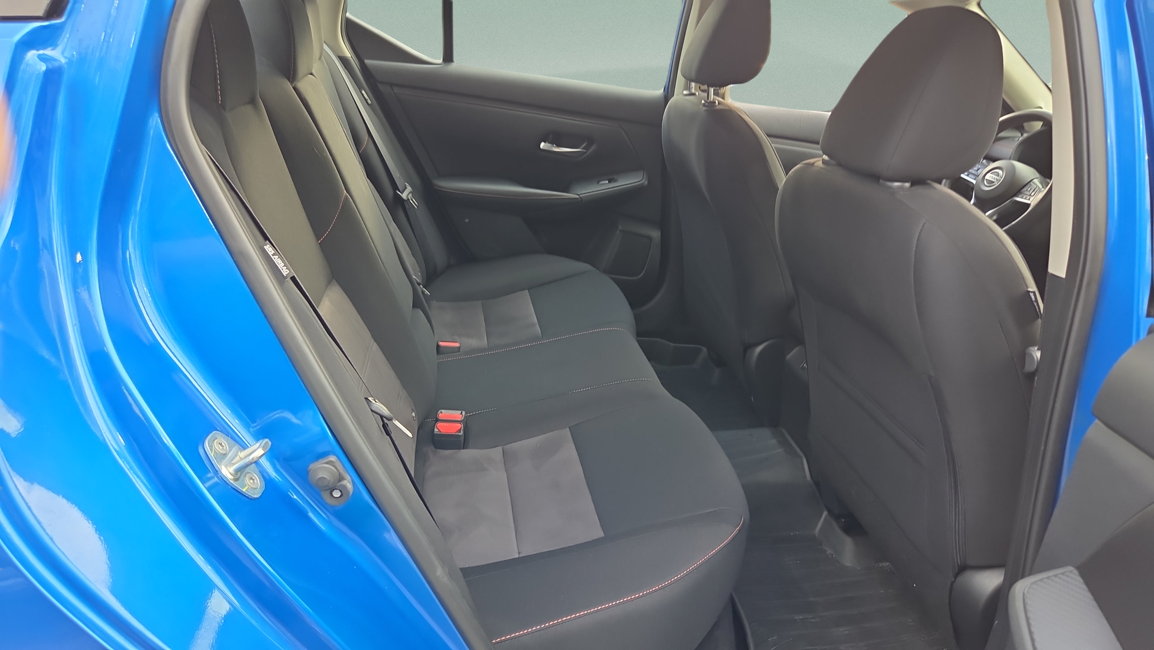 Used 2022 Nissan Sentra SR w/ Lighting Package FWD image 14