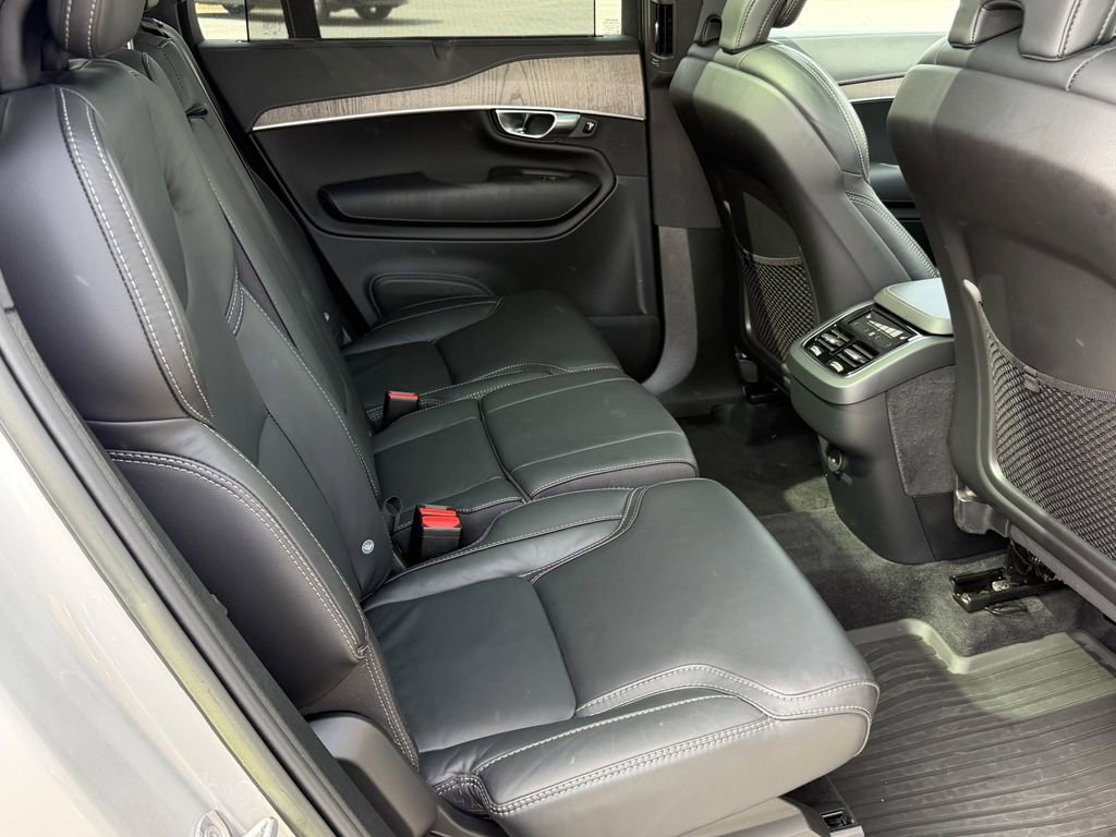 Certified 2022 Volvo XC90 T6 Inscription w/ Advanced Package image 17